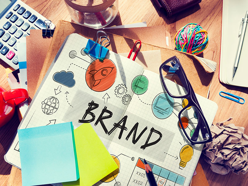 Differenza tra logo e brand